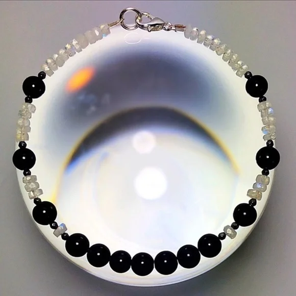 Hand Made Gemstone Bracelet - Picture 4 of 7